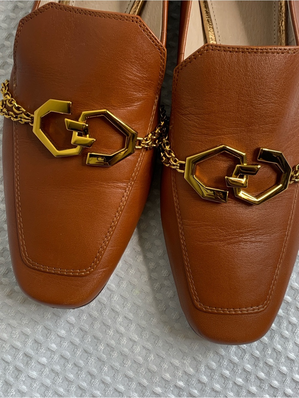 Louise et Cie Cognac Leather Loafers with Gold Chain Detail - Picture 6 of 12